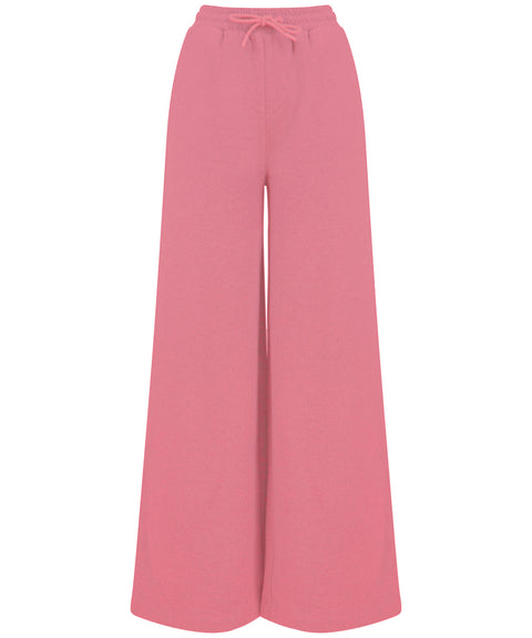 Women's sustainable fashion wide leg joggers